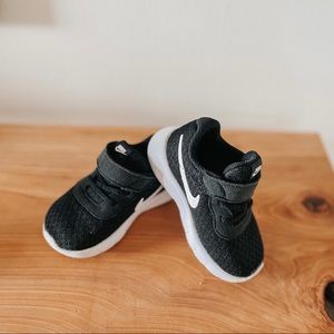 Toddler Nike Shoes Size 5